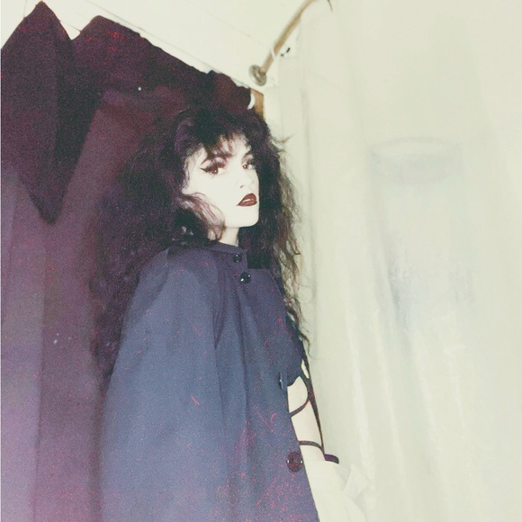 Meet your Posher, Aria - Picture 2 of 5